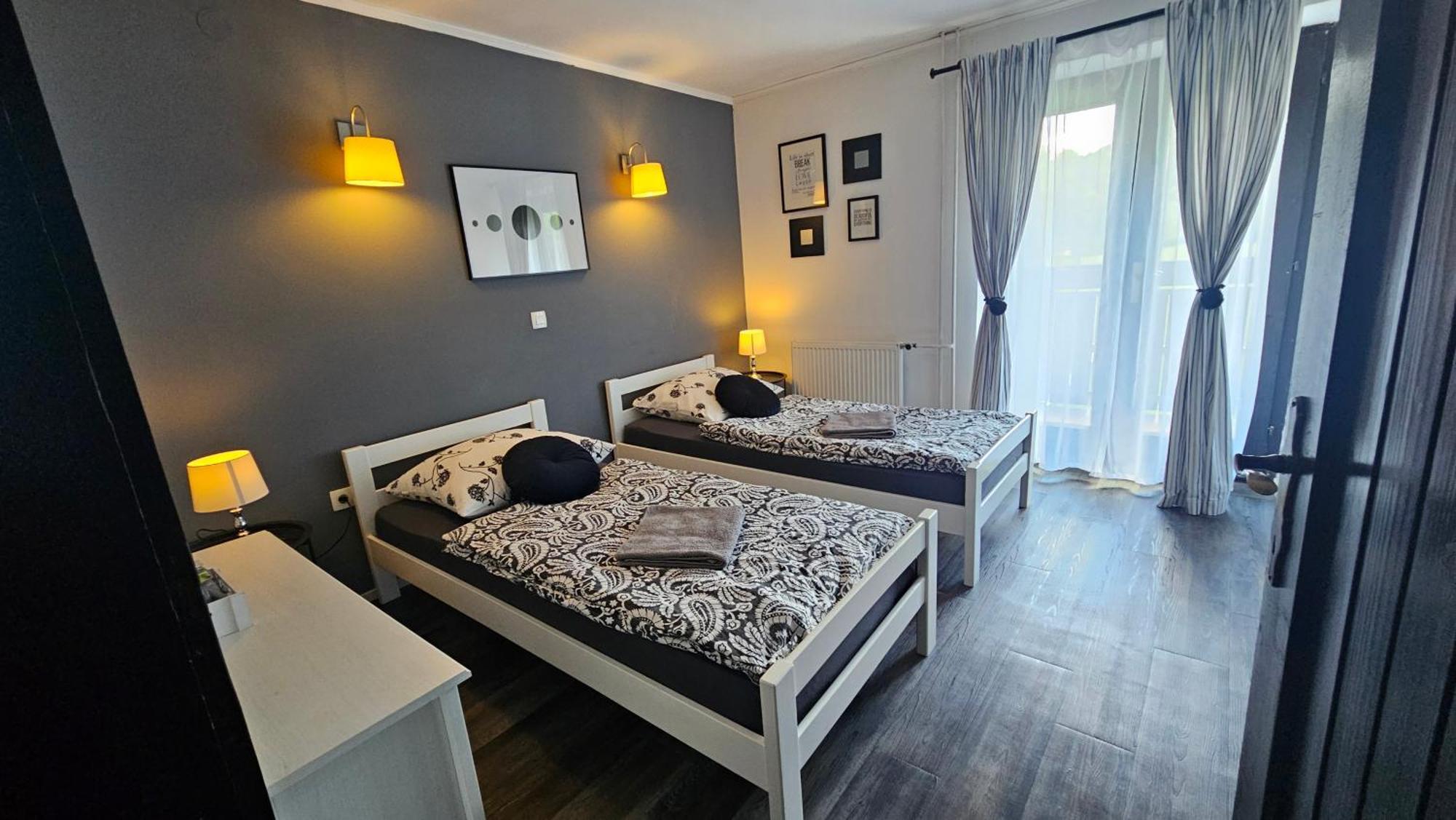 Rooms Malina Blejska Dobrava Exteriör bild
