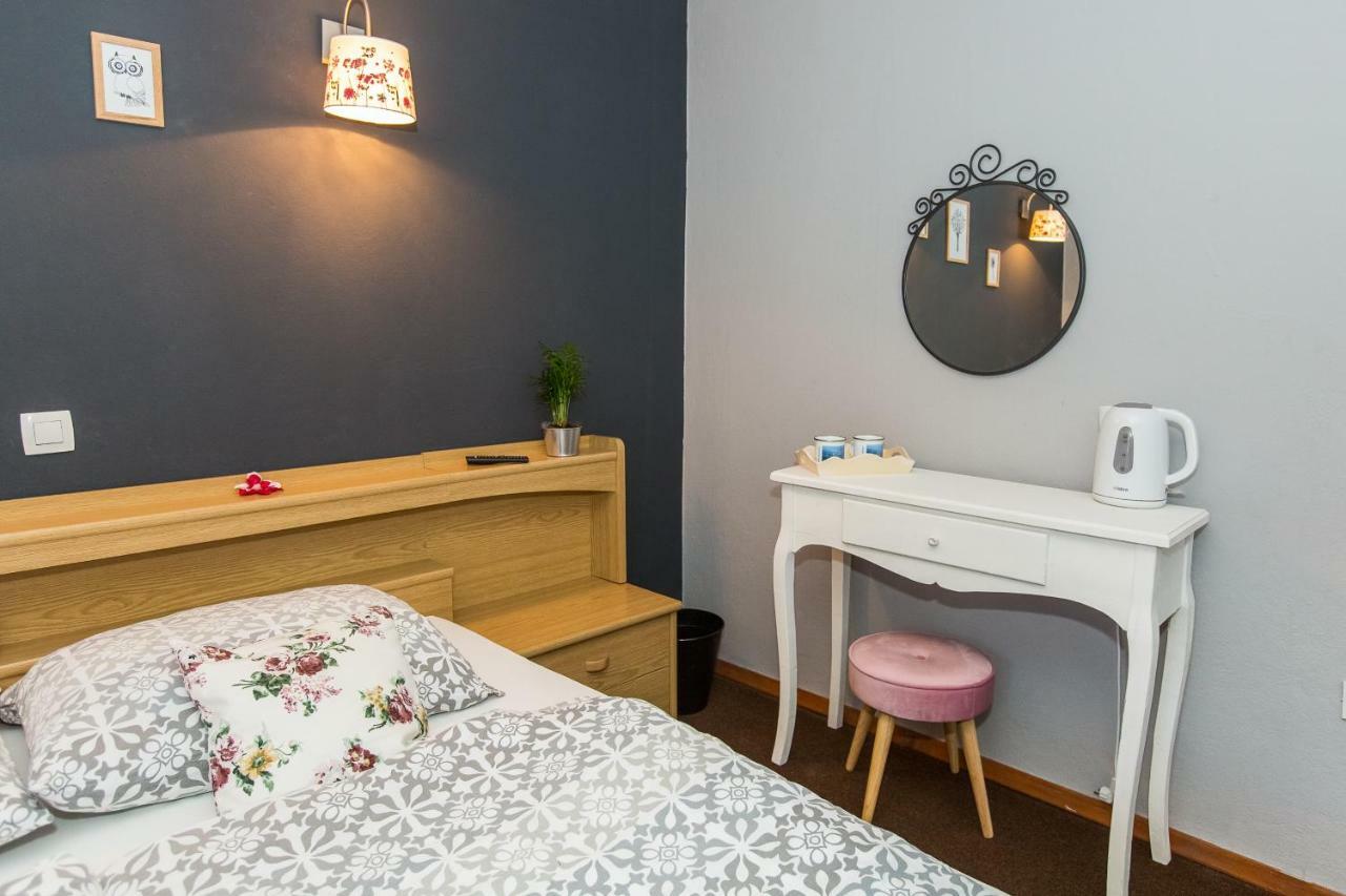 Rooms Malina Blejska Dobrava Exteriör bild